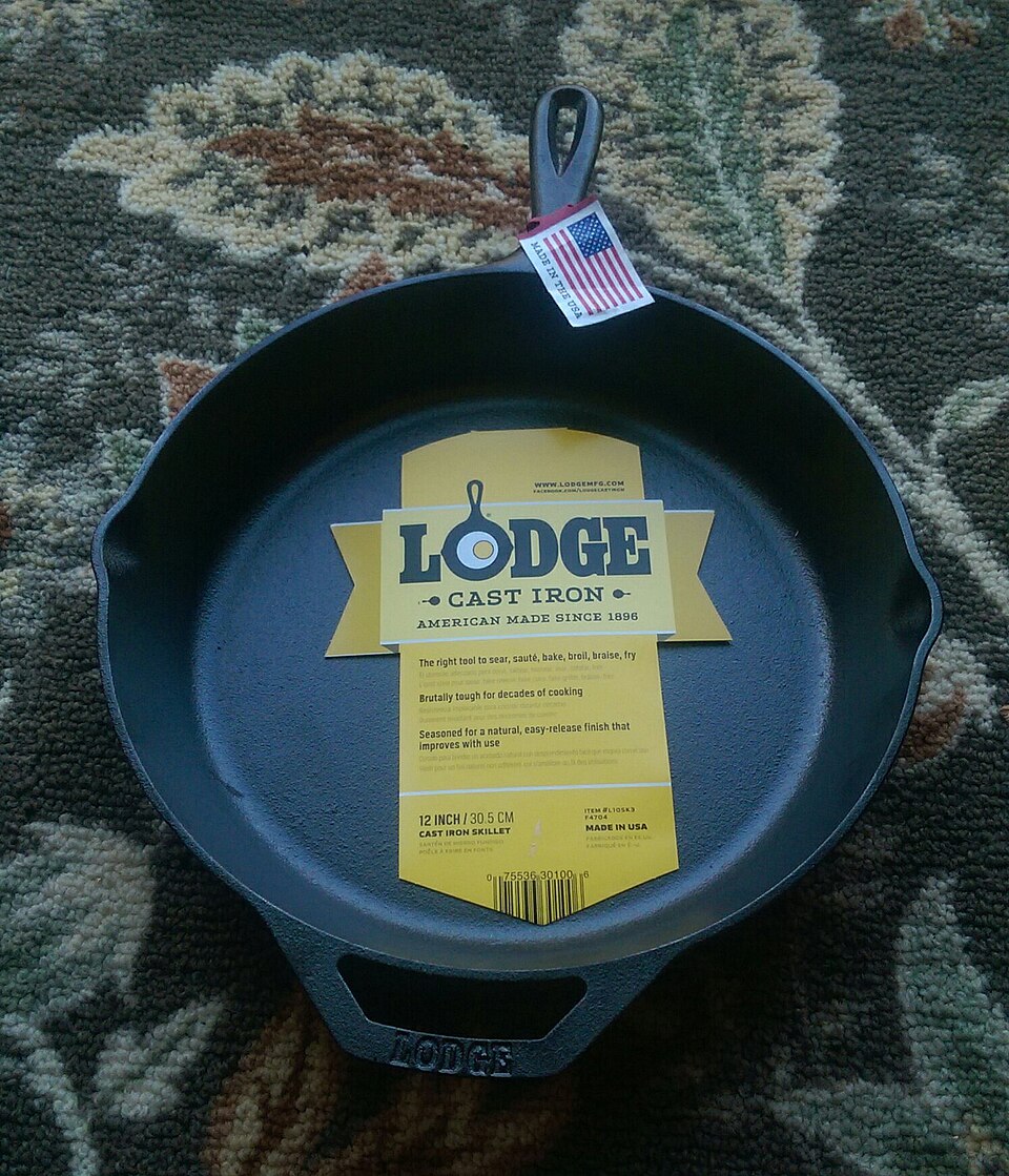 Lodge 12-inch cast iron skillet